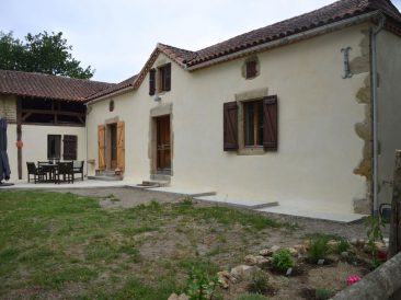 Maison ancienne à Armentieux