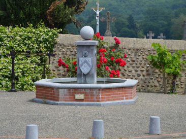 Place de l’église Lascazères