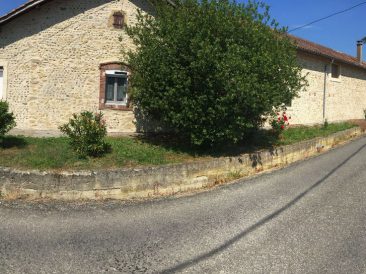 Maison ancienne à Auriébat