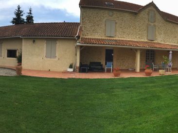 Maison ancienne à Labatut-Rivière